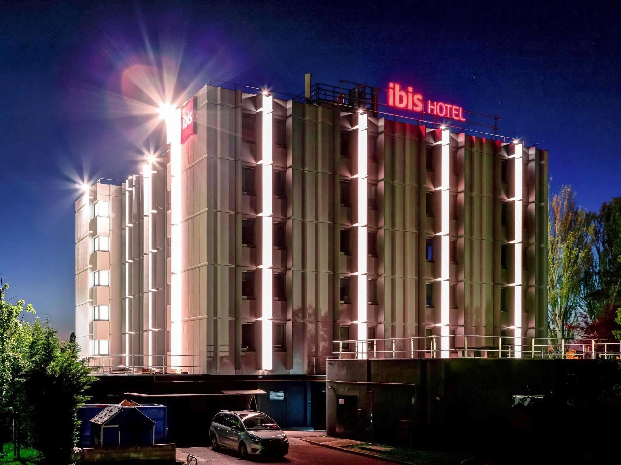 Ibis Lyon Est Bron Hotel Exterior photo